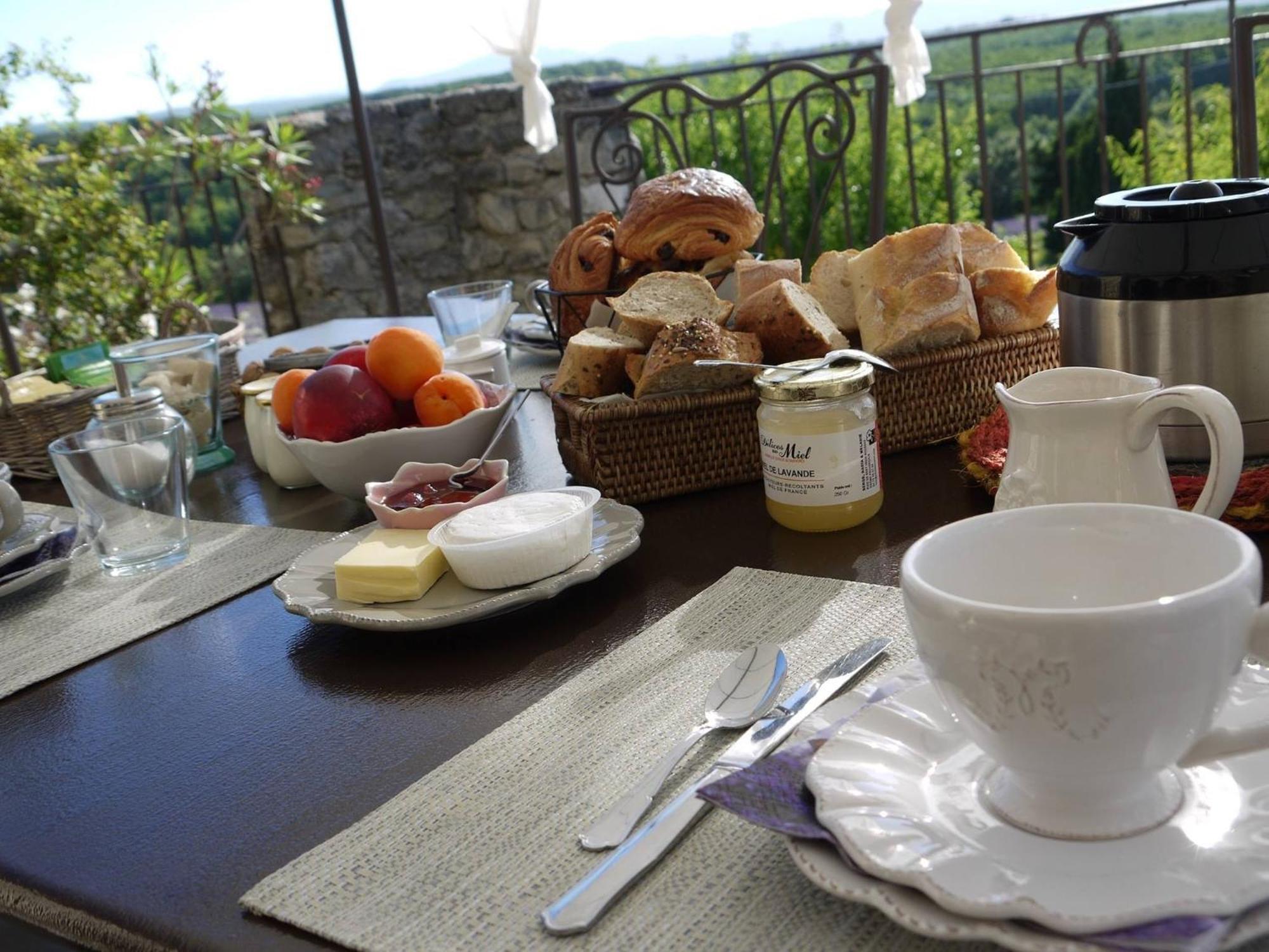 La Ferme Les Eybrachas Ξενοδοχείο Réauville Εξωτερικό φωτογραφία